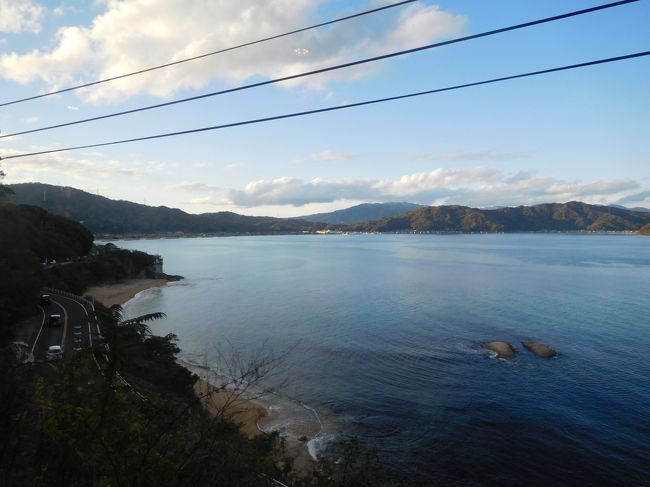 京丹後鉄道のあかまつ号に乗車し、海の車窓を堪能します。