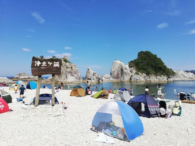 例年なら海外のあやしい国巡りに出る今年の夏期休暇は、学生の時以来の東日本周遊の旅に出ることにしました。青春18きっぷと北海道＆東日本パスを利用した鉄道の旅。基本的に初めての場所、20年以上ご無沙汰の場所を中心にグルメや観光列車なども含めマイペースに周ってみました。宿泊はGotoキャンペーン＆地域キャンペーンのおかげでほぼ4,000円未満。道中はほとんど1人で行動し、会話も最低限のみ。途中2度も仕事で宮城に立ち寄ることや新型コロナウイルス感染拡大の影響もふまえ、「東日本一周」にしてはかなり無駄のある変則的な行程となりました。<br /><br />《行程》<br />8/7 仕事の後、名古屋へ。<br />8/8 名古屋→妻籠（五平餅）→松本(松本城・山賊焼き・信州そば）→穂高→[ﾘｿﾞｰﾄﾋﾞｭｰふるさと]→長野<br />https://4travel.jp/travelogue/11647106<br />8/9 長野（善光寺）→[おいこっと]→十日町→[ゆめぞら]→十日町→長岡（へぎそば）→柳都Shu*kura→青梅川→新潟<br />https://4travel.jp/travelogue/11648365<br />8/10 新潟→村上（サラダホープ・バスセンターのカレー・鮭）→[海里]→鶴岡→新庄(だし）→[とれいゆつばさ]（いも煮）→天童→山形→北仙台<br />https://4travel.jp/travelogue/11649361<br />8/11 古川→花巻→釜石→[三陸鉄道]→宮古（浄土ヶ浜）→久慈→八戸（イカ飯・せんべい汁）→[シルバーフェリー]→<br />　　　　《今回のお話はコチラ》<br />https://4travel.jp/travelogue/11649680<br />8/12 苫小牧→室蘭(地球岬×）→千歳（サーモンパーク千歳・ザンギ）→札幌（大通公園・時計台・スープカレー）<br />https://4travel.jp/travelogue/11650718<br />8/13 札幌→滝川→富良野→美瑛（四季彩の丘・青い池・白ひげの滝・ソフトカツゲン・中華饅頭）→旭川（ビタミンカステーラ・わかさいも）→札幌（焼きそば弁当）<br />https://4travel.jp/travelogue/11651414<br />8/14 札幌（回転寿司）→小樽（運河）→札幌（海鮮料理）<br />https://4travel.jp/travelogue/11652381<br />8/15 札幌（にぎりめし）→冨浦→洞爺→長万部（かにめし）→大沼→函館（塩ラーメン・函館山夜景）→[津軽海峡フェリー]→<br />https://4travel.jp/travelogue/11653042<br />8/16 青森→弘前（弘前城）→[リゾートしらかみ]→千畳敷→秋田（稲庭うどん・きりたんぽ・じゅんさい・いぶりがっこ・バター餅）→横手（かまくら館・横手焼きそば）→古川<br />https://4travel.jp/travelogue/11654198<br />8/17 宮城で仕事＆通院＆松島海岸（馬の背）<br />https://4travel.jp/travelogue/11654561<br />8/18 仙台→福島（酪王カフェオレ）→新白河（白河ラーメン）→那須（那須ロープウェイ・那須湯本温泉）→宇都宮（レモン牛乳）→高崎（登利平）<br />https://4travel.jp/travelogue/11654601<br />8/19 高崎→横川（碓氷峠鉄道文化むら）→軽井沢→小諸（懐古園）→[HIGHRAIL1375]→清里→上諏訪→松本<br />https://4travel.jp/travelogue/11655953<br />8/20 松本→信濃大町→立山黒部アルペンルート(黒部ダム・黒部湖・大観峰・室堂）→富山→金沢（ゴーゴーカレー）→福井→京都<br />https://4travel.jp/travelogue/11656407