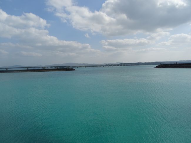 日本最南端の都道府県、沖縄。南国リゾートとして様々な離島もありますが、今回は沖縄本島を満喫する旅に出発です!<br />