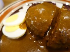 20201003-2 福岡 琥珀館のお昼は、ハンバーグカレー