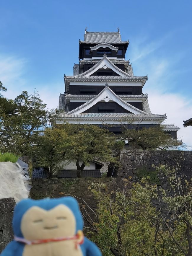 博多出張の合間に行ったプチ旅<br />長崎・波佐見へおつかい編※の続編です<br /><br />波佐見でのお皿ゲットが無事終了し、あとは博多に帰るだけなのですが、少し足を伸ばして熊本へ移動します。4年前の熊本地震で大被害を受けた熊本城の今をどうしても見たくて、訪れることにしました。<br />(小学生のころ熊本県民だったこともあり熊本大好きです)<br /><br /><br />※プチ旅-出張おつかい編- 博多出張の合間に長崎・波佐見へお皿を買いに<br />https://4travel.jp/travelogue/11648843