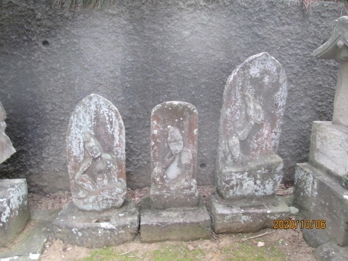 柏市の旧沼南町・大島田・泉蔵寺・石仏