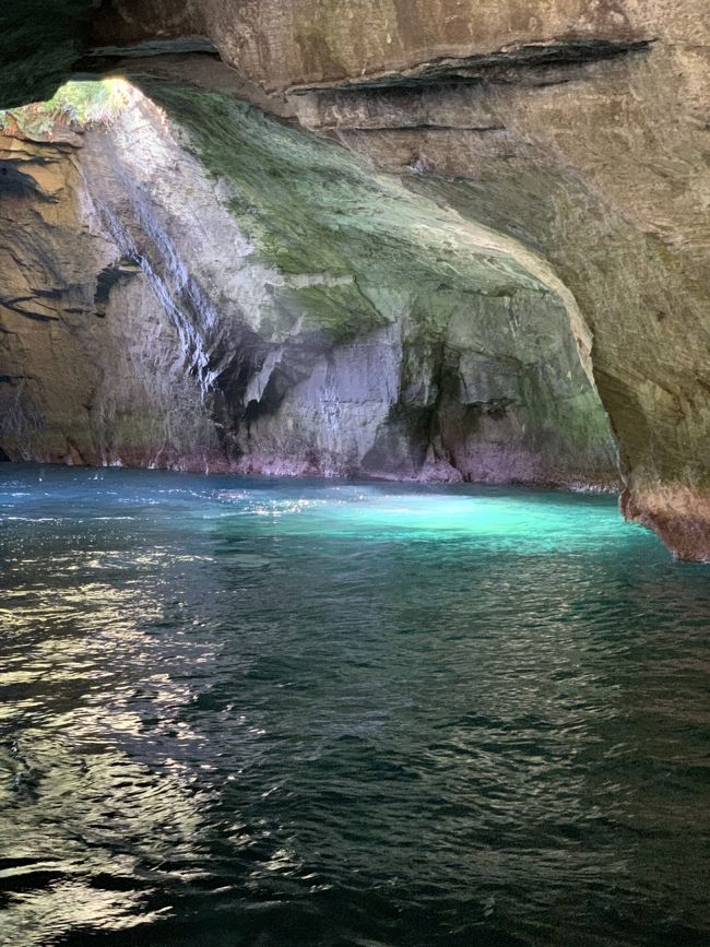 西伊豆旅行①からの続きです。<br /><br />2日目は、堂ヶ島と浄蓮の滝です。