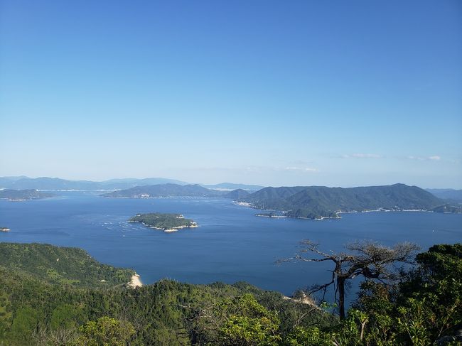 広島に移り住んで、一番行きたかった宮島に行きました。<br />せっかくならばのんびりと。<br />広電に揺られて～。