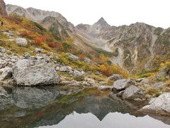 槍沢の紅葉、天気予報はバッチリだったのに、帰る時に晴れるという残念な結果でした。。。