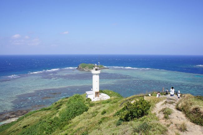 Withコロナの世の中で息が詰まりそう!<br />シフトで3連休があったので、こっそり県内で息抜きしましょうか♪<br />人混みを避けて離島がイイな。<br />まだまだ長い夏の沖縄県内、海遊びメインで。<br />お目当てのバラス島には上陸できなかったんですけど、<br />2年ぶりの八重山、最高でしたヽ(^o^)丿<br />今回の旅行はGOTOトラベルや地域共通クーポンも利用できて、<br />特典航空券使用して、お得に旅できました。<br />旅のコンセプトは海とコスパ☆<br /><br /><br /><br />