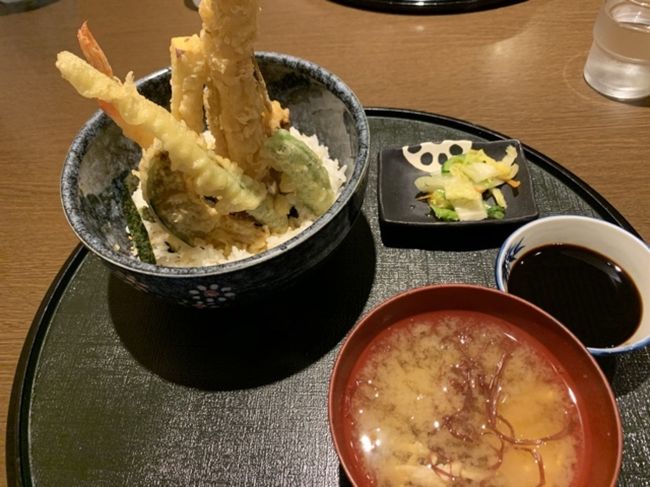 横手に出張に行き美郷町で、インスタ映えする天丼を食べました。