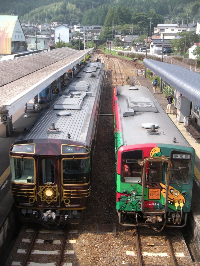 夏の連休に7月の大雨で運休になった新しい観光列車のリベンジ乗車を果たしに行きました。<br />特に須崎でのおもてなしは日替わりで熱いものを魅せてくれました。