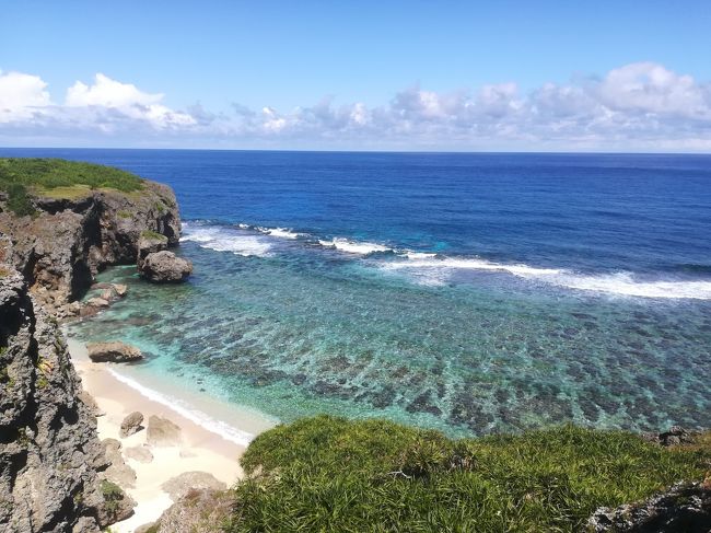 曇天続きで諦めかけた青い空と青い海をやっと見れた与那国3日目~5日目。<br /><br />4泊5日の滞在中、お天気に恵まれたとは言えなかったけど、<br />総じて…はい。行って良かったですよ、コトー先生。<br />私はやっぱり離島が好きなんだなと再確認しました。