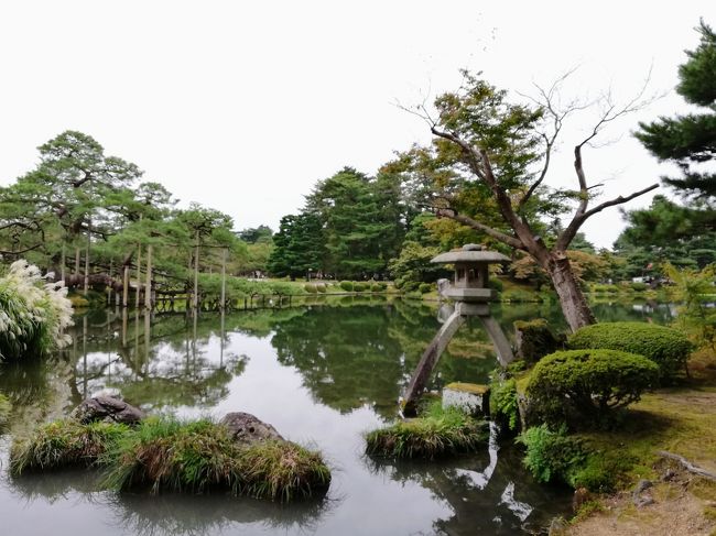 2日同様、尾山神社から鼠多門橋を通って金沢城。<br />玉泉院丸庭園を見た後は、兼六園へ。<br />片町でランチしてから、にし茶屋街の妙率寺。<br />ひがし茶屋街、主計町茶屋街と街並み巡り。<br />金沢駅でおでんを食べて、北陸新幹線で帰京。<br />2泊3日 Go To トラベルで金沢を楽しみました。