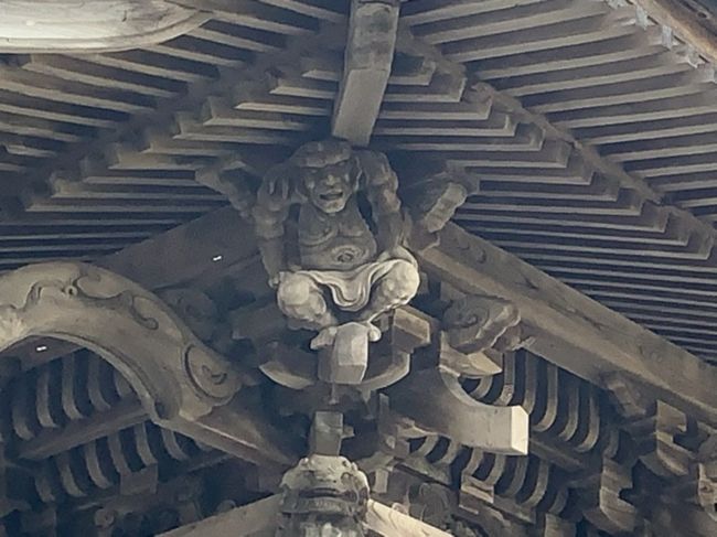 天気が よかった(最初は)ので、秋田市仁井田地区を散歩しました。<br /><br />途中で 雨になり、雨宿りをすることに。