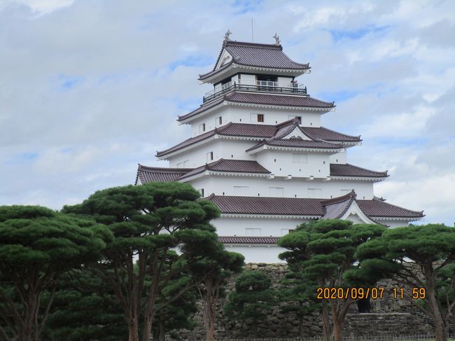 　ＧＯＴＯトラベルキャンペーンを利用してのドライブ旅もだんだん東京に近づいて来ました。会津若松の奥座敷「東山温泉」で長旅の疲れを癒します。<br /><br />　表紙の写真は「鶴ケ城」
