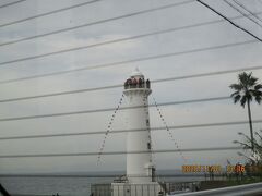 工事現場がすき往復の海岸201101-201125野間灯台５に人が居ます