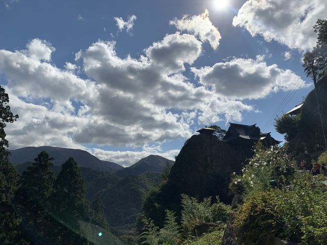 秋の東北旅行も仙台編、塩釜松島編に続き3日目、今回の旅行を東北にしようと決めたのは山形、山寺に行きたいと思ったから。念願の山寺。天国みたいなで感動しました。寒河江にも立ち寄り山形にどっぷりはまりました。