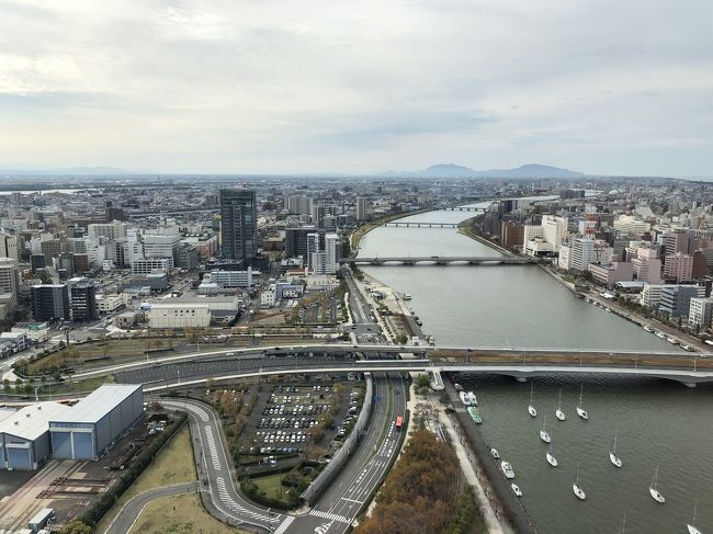 ワイナリー目当てで訪れた新潟市<br />https://4travel.jp/travelogue/11657298<br /><br />2日目の予定を何も決めていなかったのですが、せっかく来たんだからと新幹線までの約6時間観光して参りました。<br /><br />出来たて笹だんごにばかうけ展望室、ピアBandaiとラストは回転寿司!<br />ノープランだった割には充実した観光になりました!