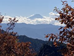 秋の紅葉真っ盛り　昇仙峡で絶景富士山