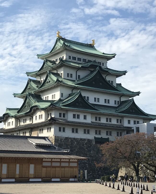 ナゴヤドーム最終戦(吉見一起投手引退試合)の観戦にGo To トラベル適用で行ってきました。<br /><br />普段は格安旅を国内旅行ではモットーにしておりますが、政府のGo To トラベルを活用することで非常にお得に旅行ができますので、今回はパッケージツアーに申し込みました。<br /><br />新幹線と名古屋で滞在するホテルが込みこみで旅行会社に支払った金額は12480円でした。(Go To トラベル適用)<br />そのうち、地域共通クーポンが3000円分含まれ、さらに名古屋城、名古屋テレビ塔、リニア館、熱田神宮宝物館の入場クーポンが含まれており、それらを考慮すると実質6780円で行くことができました。<br /><br />名古屋市内の移動は地下鉄24時間乗り放題切符を活用しました。<br />