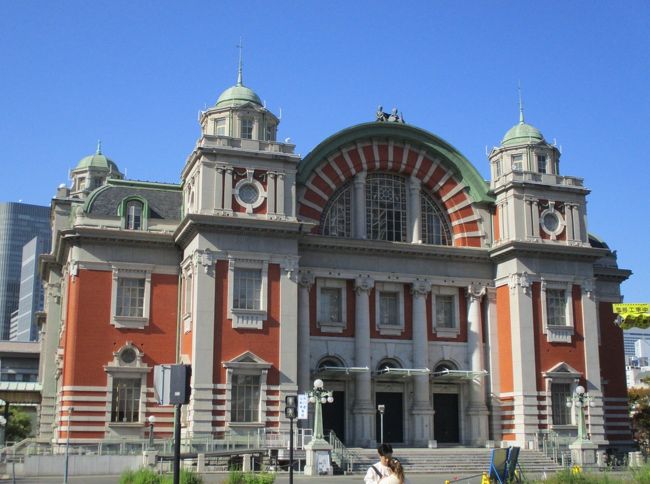 大阪市中央区の北浜・淀屋橋付近にはレトロな建築物が多く残っていて、オフィス街の中に独特の雰囲気が漂っています。<br /><br />私もこの辺りに住んでおり、普段は何気なく通り過ごしていましたので、ちょっと真面目に見てみました。<br /><br />さらっと見ていただければ幸いです。