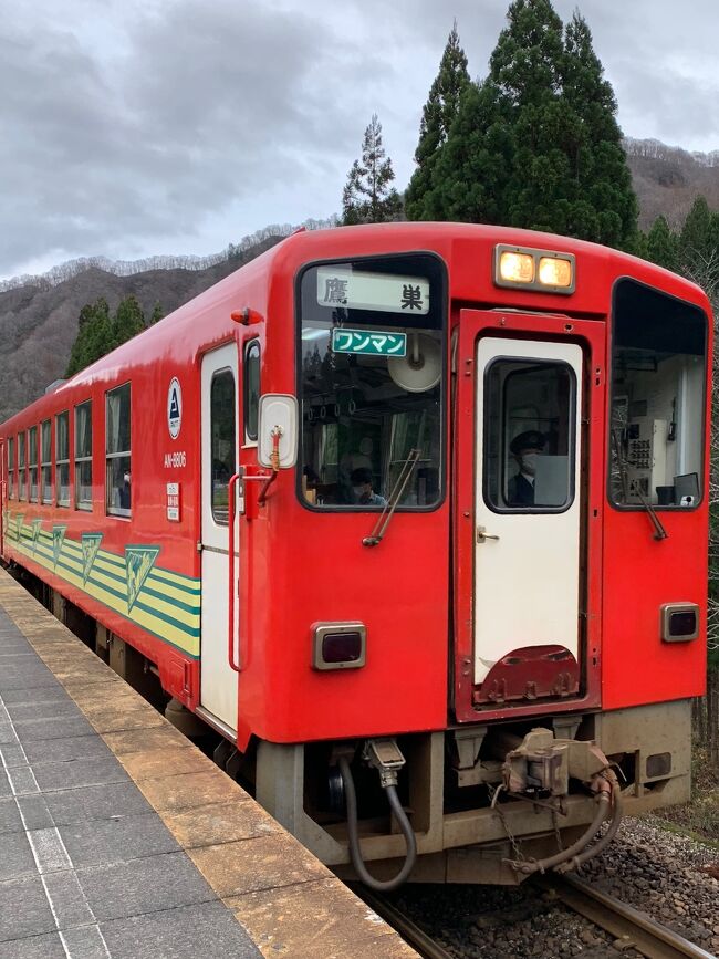 秋田内陸縦貫鉄道<br />秋田県内陸部を縦貫する長さ94.2kmローカル線<br /><br />今なら秋田県仙北市に宿泊すると<br />内陸線のフリー切符が<br />なんと！　タダ！！　しかも往復券！<br />これを逃す手はナイと角館のホテルを予約しました<br /><br />四季折々の自然や<br />地域の人々の生活を感じられる内陸鉄道<br /><br />かわいらしい列車に揺られてのんびりガタンゴトン<br />まさに『童謡ふるさと』の世界でした