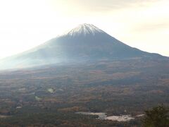 ０２．秋のエクシブ山中湖1泊　紅葉台（こうようだい）　紅葉台レストハウス展望台から秋の絶景を楽しみます