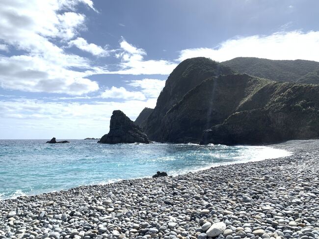 行ったことないところ。どこか行く次は奄美大島。九州は毎年行くのですが離島は初めてです。以前シアトルに行った習い事の仲間を誘ってグループ旅行。奄美大島の体験プログラムの助成をうけられるメニューでオプションを組んでドライブ旅。天気よくて毎日いい景色と空気、自然を満喫しました。<br /><br />体験プログラムの助成のリンク<br />https://www.amami-tourism.org/experience/mankitsu_taikenp/