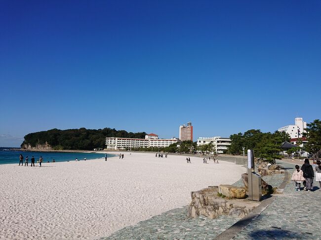 gotoを使って、白浜にゆっくりと夕日を見ながらホテルで過ごすをテーマに旅してきました。<br />ホテルシーモアからの夕日が最高で、<br />生かげろうをテラスでいただく至福の時間を<br />過ごしてきました。