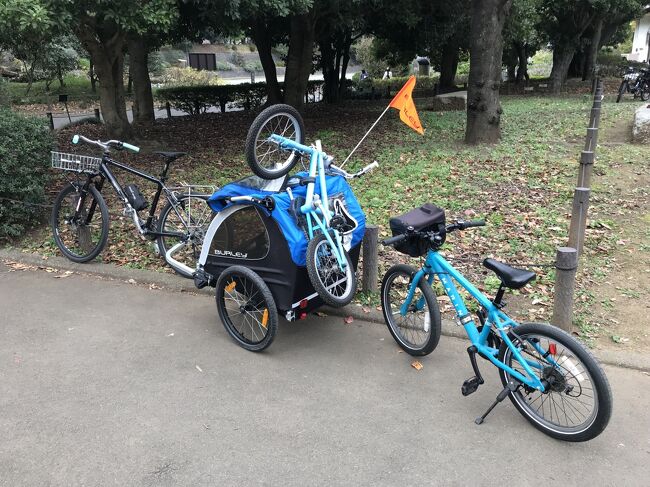 次女（５歳）の自転車初乗り。<br />長女の時と同じく、北の丸公園へ。