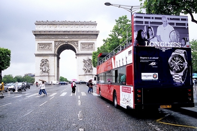 2008年5月24日から6月1日までの9日間、スイスとフランス(パリ)を列車で回る旅をしました。<br />旅の前半はスイスで4泊してアルプス山岳地方のハイキング、後半のフランスではパリで3泊して街歩きをメインに楽しみました。。。<br />旅行の前日までは仕事で泊りの出張。出張から帰った夜から荷造りの始まりです。「持って行く物リスト」はちゃんと手帳に書き込んであるので、手帳を見ながら忘れ物がないように旅行カバンに放り込むだけ。今回は、フイルムカメラのみでの撮影に挑戦しました。空港のX線検査が気になりますが、一枚一枚じっくりとフイルムカメラで撮影するのは、その緊張感があっていいものです。<br />PENTAX LX, PENTAX FA 31mm F1.8AL Limited, FUJI RVP F<br />ASAHI PENTAX MX, PENTAX FA 77mm F1.8 Limited, PENTAX-M 135mm F3.5, FUJI RVP F<br />RICOH GR1, FUJI RXP