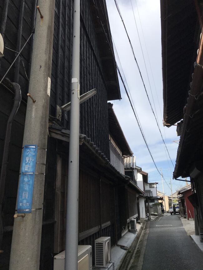 大野町の古い街並み、神社や水門。のんびり犬とお散歩