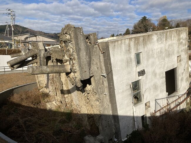 東日本大地震で被災した宮城県内の被災地が10年経った今、どうなっているかを確認する一泊旅です。<br />仕事で仙台に行ったついでなので、石巻、女川、南三陸の被災地のみです。<br /><br />2日目は、石巻のホテルから、女川、南三陸へと移動して、街の様子や震災遺構などを撮った記録です。