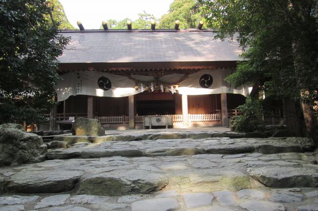 昨年12月に旅行した長嶋・熱田・伊賀・甲賀の旅行記です<br />まだコロナで騒がれる前でしたが<br />中国人観光客が多いお店で働いていたので<br />変な咳をした中国人団体が多かった&変な咳が広まっていたので<br />コロナ予兆はあったのでしょうね<br /><br />世間がコロナで騒ぐ前の平和な頃の旅行<br />GOTOの割引恩恵も嬉しいものですが<br />気兼ねなく旅行できる頃が一番良かったように思います<br /><br />この旅行ルートは<br />・甲賀<br />・椿大神社<br />・熱田神宮<br />・長嶋スパーランド<br />・伊賀<br /><br />この順番で旅をしています<br />写真が多かったので前半後半に分けます