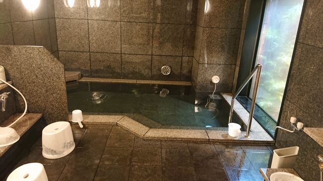 本日は秋田に向かいます。天気は曇りで、観光する予定だったところはすべてパスで、まっすぐ秋田市を目指します。<br /><br /><br />GOTOトラベル 3泊目<br />宿泊ホテル:ホテルルートイン酒田<br />宿泊費 :\6,800-<br />ヤフーポイント割 :\220-<br />還元(gotoトラベル):\2,380-<br />地域共通クーポン:対象期間外<br />実質宿泊費:\4,200-<br /><br />【累計】<br />還元(GOTOトラベル)累計 :\7,000-<br />地域共通クーポン :¥0