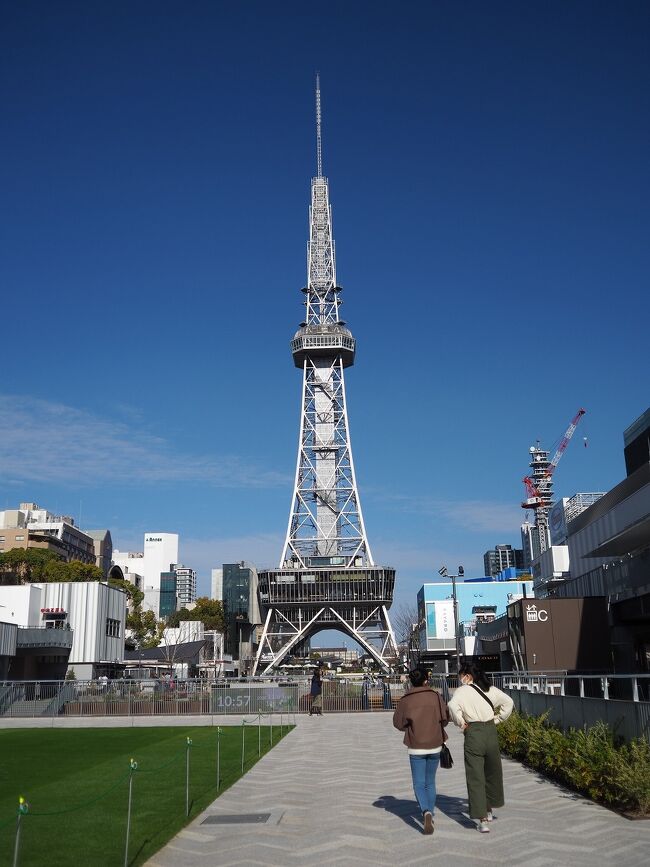 ９月に新しくオープンした<br /><br />「RAYARD Hisaya-odori Park」<br /><br />いろいろなお店が出来て気になっていました。<br /><br />オープン直後は人が多そうなので少し経ってから行ってみました。<br /><br />９月の金山ランチの様子もアップしておきます。<br />