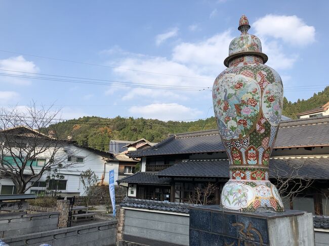 福岡から日帰りで波佐見焼巡り<br /><br />大きくない町ですが<br />窯元多すぎて<br />1ヶ所1ヶ所が見どころあり過ぎて<br />窯元もギャラリーも少ししか回れず<br /><br />中尾山の一真窯に一目ぼれして、ギャラリー「とっとっと」から動けなくなり<br />行きたい窯元に半分も行けず。<br />でも楽しい1日でした。<br /><br />鬼木の棚田、陶芸の館、やきもの公園、中尾山交流館、一真窯、赤井窯、西の原、はさみ温泉