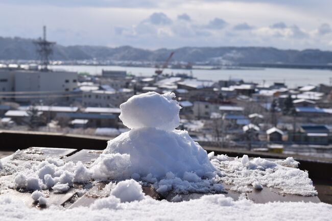 北海道の釧路・厚岸・札幌への3泊4日の一人旅。<br /><br />今年はIHG系ホテルに宿泊することが多く、また上級会員へのハードルがも下がったため、10月の時点で「スパイアエリート」へもう少しのところでした。じゃぁ、修行しちゃえっってことでIHG系ホテル所在地を眺めていると北の方に目が止まりました。夏は沖縄に行ったのでじゃぁ北へという事で釧路と札幌のIHG系ホテルに宿泊することに。ちょうど釧路は大好きな牡蠣の産地厚岸も近く一度行ってみたいところでした。<br /><br />27年ぶりに北の大地に上陸です。食べ歩きそして久しぶりの鉄道旅。幼いころの鉄ちゃん魂が呼び起こされた旅でもありました。