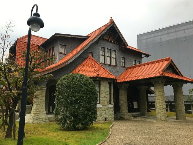 旅行三日目は佐久島から名古屋へとまたまた大移動。<br />大雨に打たれたりと雨女の性が付きまといましたが、<br />名古屋の街中で大正ロマンを感じ、大好きなステンドグラスを満喫!<br />おまけに名古屋の猫ちゃんとも遭遇。<br />大都市名古屋の別の魅力を発見でき、正直言って<br />今まであまり興味がなかった名古屋でしたが、<br />この街も深堀したいな~っと思った名古屋旅となりました。<br /><br />11/18(水) 大阪→湯の山温泉(湯の山温泉泊)<br />11/19(木) 湯の山温泉→名古屋→佐久島(佐久島泊)<br />11/20(金) 佐久島→名古屋→大阪