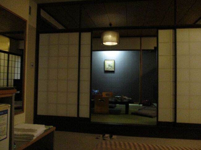 別府温泉2泊8ホテル<br />写真は201221-0652.杉乃井ホテルに宿泊。GoToトラベル政策のおかげです。きのうの夜はフカヒレ丼、ステーキ、サラダなど色々のビュッフェ。2晩目は日本料理のプラス500円料理にしました。<br />往路アイベックスエアラインズIBX3165便0945-1100大分着<br />復路1222火曜IBX3170便大分発2025-2125セントレア着<br />エアライナー大分空港ーJR別府駅ー大分空港 <br />1110-1200 1830-1915<br />シャトルバス 杉乃井ホテルー別府駅西口-本館 Hana館-本館<br />15分間隔で往復 0915-1800まで 0900-1745まで<br />亀の井バス1日フリー900円