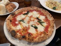 晩秋の伝通院散策とイタリアンレストラン「青いナポリ」のランチ