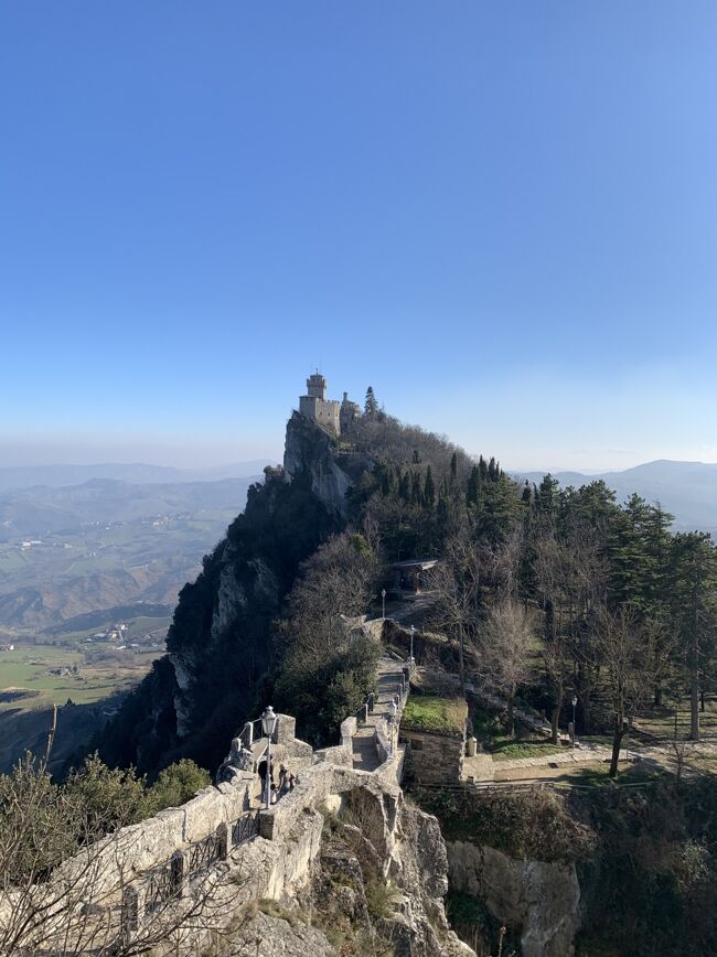 念願のイタリア小さな街めぐり<br />５日目はラヴェンナ→サンマリノ