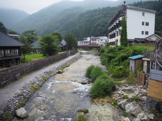 政府のいうことを聞いて帰省をせずに<br />ＧＯＴＯで近場の県にて観光経済を回すこととした。