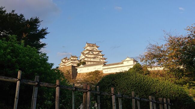 GOtoキャンペーンがはやりの昨今<br />日帰りながら姫路へ <br />約6年ぶりの姫路城や、今回は周辺をさるく旅してきました<br />