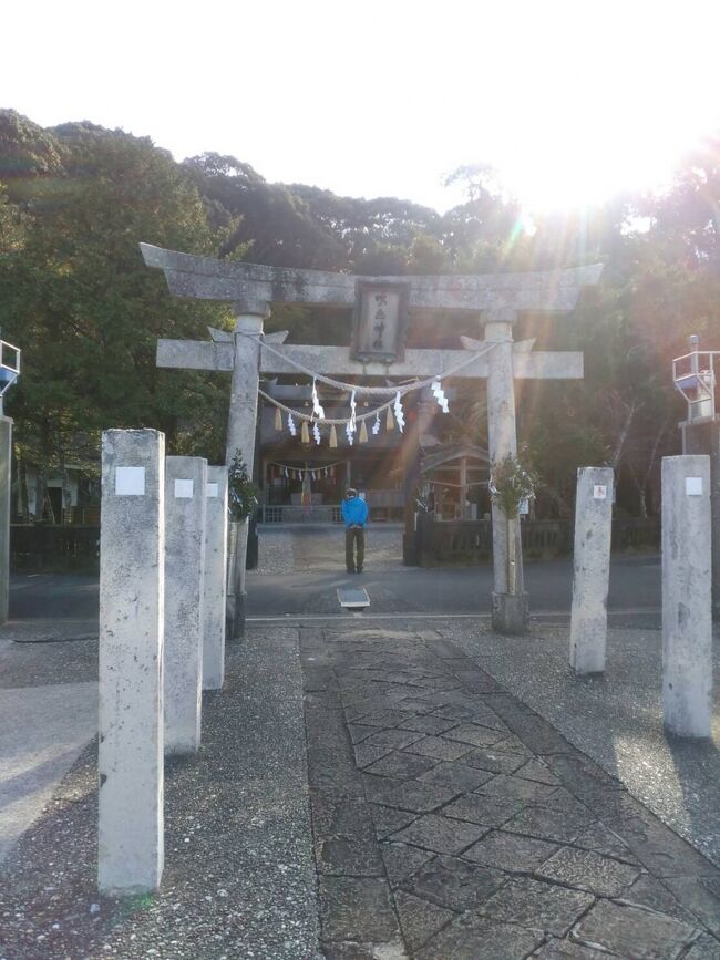 高知県に行きました！<br />鳴無神社、四万十川、足摺、見残し海岸、高知城<br />そして釣り歩きの旅です(*^^*)