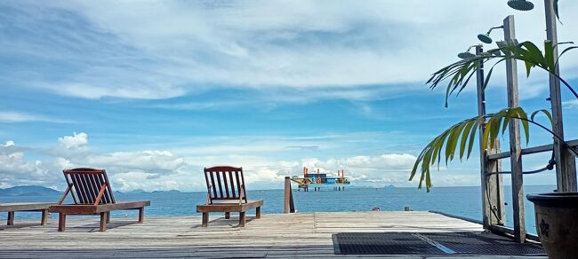 現在住んでいるマレーシアから実質出られなかった2020年の年末、お正月を迎えるまでに有休消化の必要があった事、「仮想」旅行貯金がセーブされていてせっかくなのでええトコでダイビングの免許取ったれ!って事で世界的にも有名らしいシパダンに近いマブール島に滞在してきました。<br /><br />学生の頃から取ってみたかったダイビングのライセンスですが昔はお金が、そして社会人になってからはお金以上に時間が無くて取る機会がありませんでしたがようやく初ダイビング!<br /><br /><br />行く直前にダイビング経験のある人に、シパダン行くならアドバンスも取った方が楽しめるよ、とのアドバイスを受けたのでとりあえずオープンウォーターを取って、いけそうならアドバンスも追加で取ることにしました。<br /><br /><br />今回の9泊10日の旅で使った内訳・・・<br /><br />航空券(KLータワウ往復):300リンギ<br />マブール島での宿泊費7泊、食事(朝昼夕)、オープンウォーターコース、ダイビング10数回(シパダンで3回):3,500リンギ<br />アドバンスコース&ナイトダイブ(ダイビング5回):1,000リンギ<br />センポルナで2泊:200リンギ<br />タワウ空港ーセンポルナのタクシー:往復150リンギ<br /><br />合計5000リンギ強、日本円で13万円ちょっと。これが高いのか安いのかさっぱり分からないダイビング初心者。。。