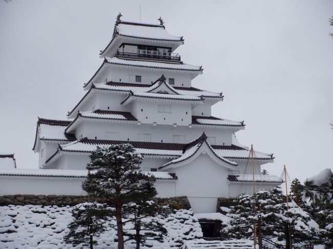 まちなか周遊バスあかべぇに乗った後は鶴ヶ城に行きました。