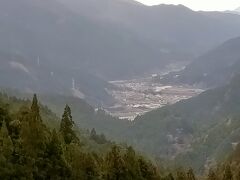 中央構造線の谷を走る（3/4）北条峠（ほうじとうげ）を超えて