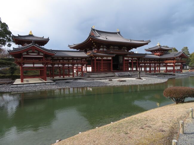 方広寺、豊国神社、智積院、三十三間堂、養源院、平等院、宇治神社、宇治上神社、萬福寺を観光。