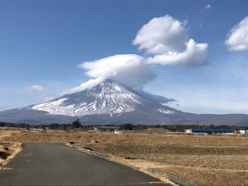深山の雪 ザイテングラート下の雪を切ってきました】 気温が高い日が続い