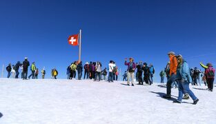 アルプス5大名峰と絶景列車の旅　２６　山の神様の恵は素晴らしかった　プラトー（雪原）からの景色