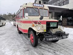 冬季限定ボンネットバスが路線バスとして活躍中