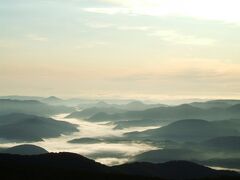 雲海と紅葉の大雪山・トムラウシを縦走 日本庭園編